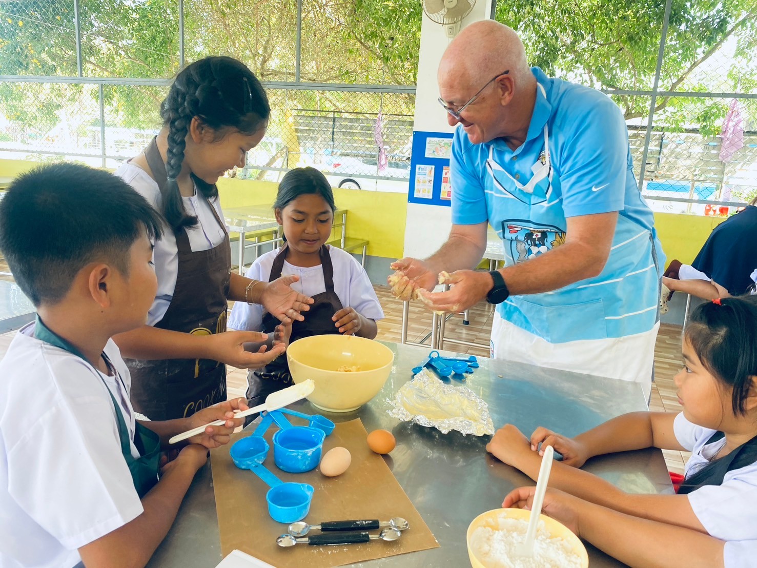 Cookie Making and Decorating at Nong Kra Toom School